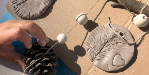 "Empreintes végétales" atelier enfant à la Maison éco-paysanne sur l'île d'Oléron