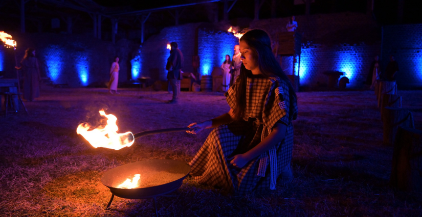 "le nouveau royaume" spectacle historique sur le site du Fâ à Barzan, entre Royan et Jonzac