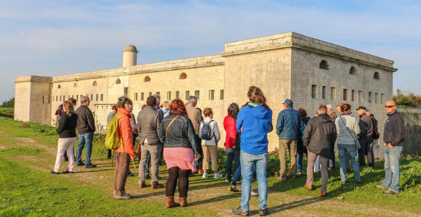 Visites guidées du Fort et du belvédère de l'île Madame avec les cabanes de l'Estuaire