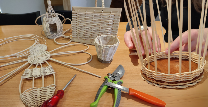 Atelier vannerie parent-enfant avec Le Comptoir Local® à Surgères