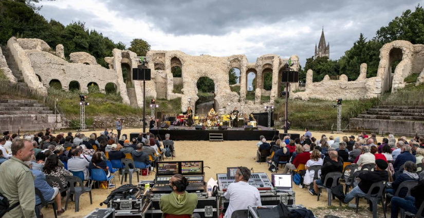 "Blues in Saintes" concert dans les arènes de Saintes