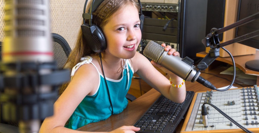 Stage ados "Ecriture radiophonique" avec le Carré Amelot, La Rochelle Stage ados "Ecriture radiophonique" avec le Carré Amelot, La Rochelle