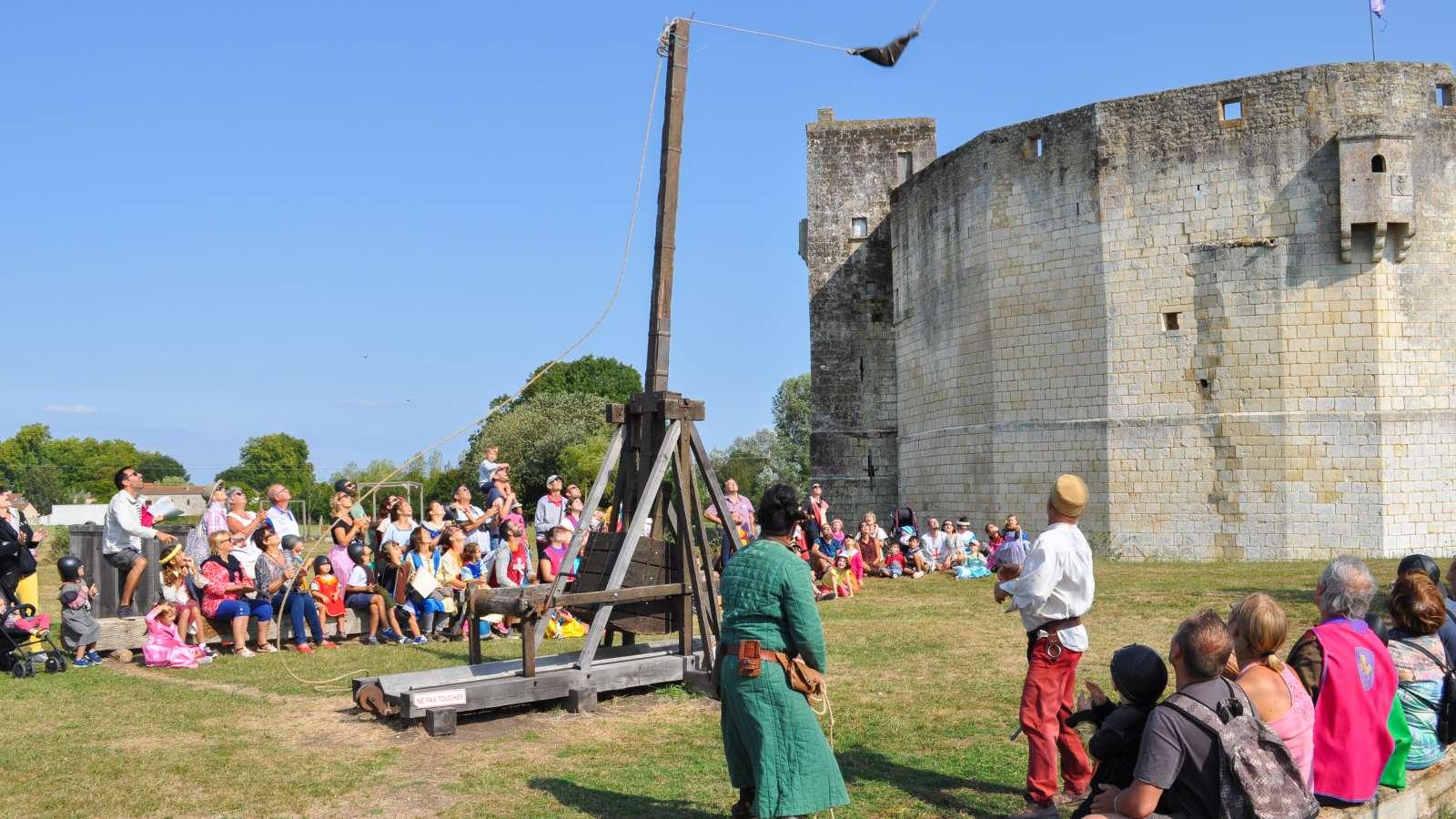 Le Château-Fort de la Fée Mélusine est ouvert tous les jours pendant les vacances de printemps près de Rochefort