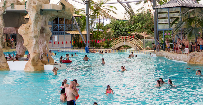 Animations aquatiques de l'été au parc aquatique Les Antilles de Jonzac