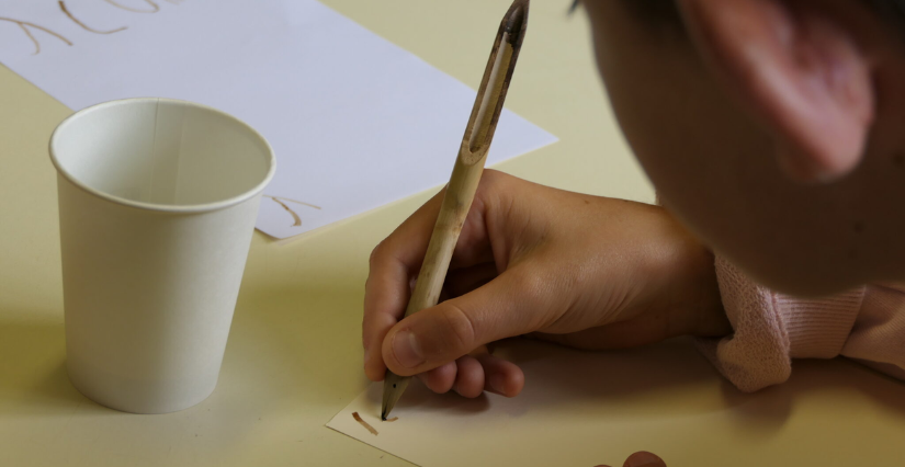Atelier "écriture à la romaine" cet été sur le site du Fâ à Barzan, entre Royan et Jonzac