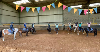 Fête ton anniversaire au centre équestre de La Maison du Poney, près de La Rochelle